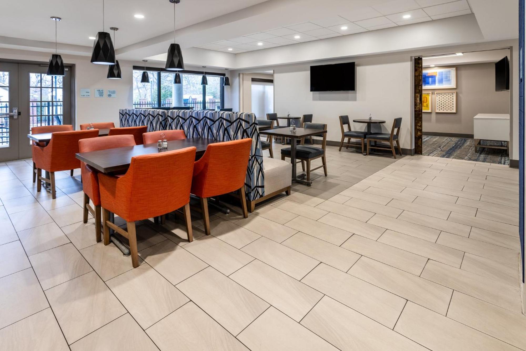 Holiday Inn Express Hotel & Suites Jackson - Flowood By Ihg Eksteriør billede